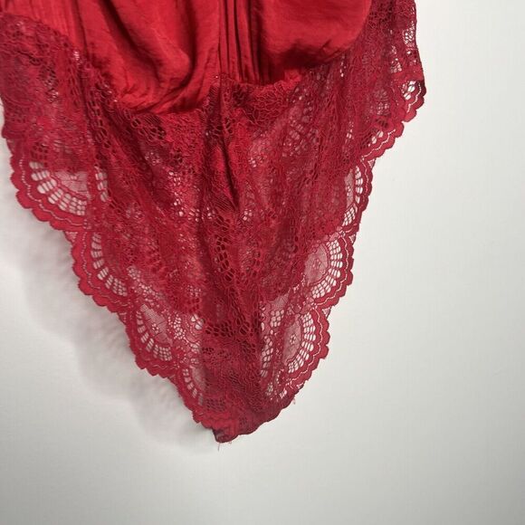 Free People Women's Bodysuit Size Small Red Spaghetti Strap Lace - Picture 5 of 16